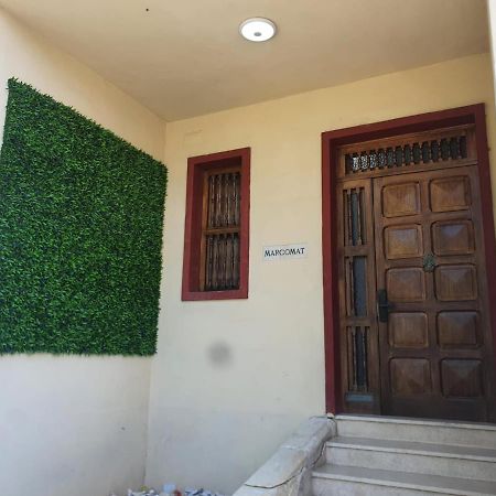 Ommi Hostel Saint Julian's Exterior photo